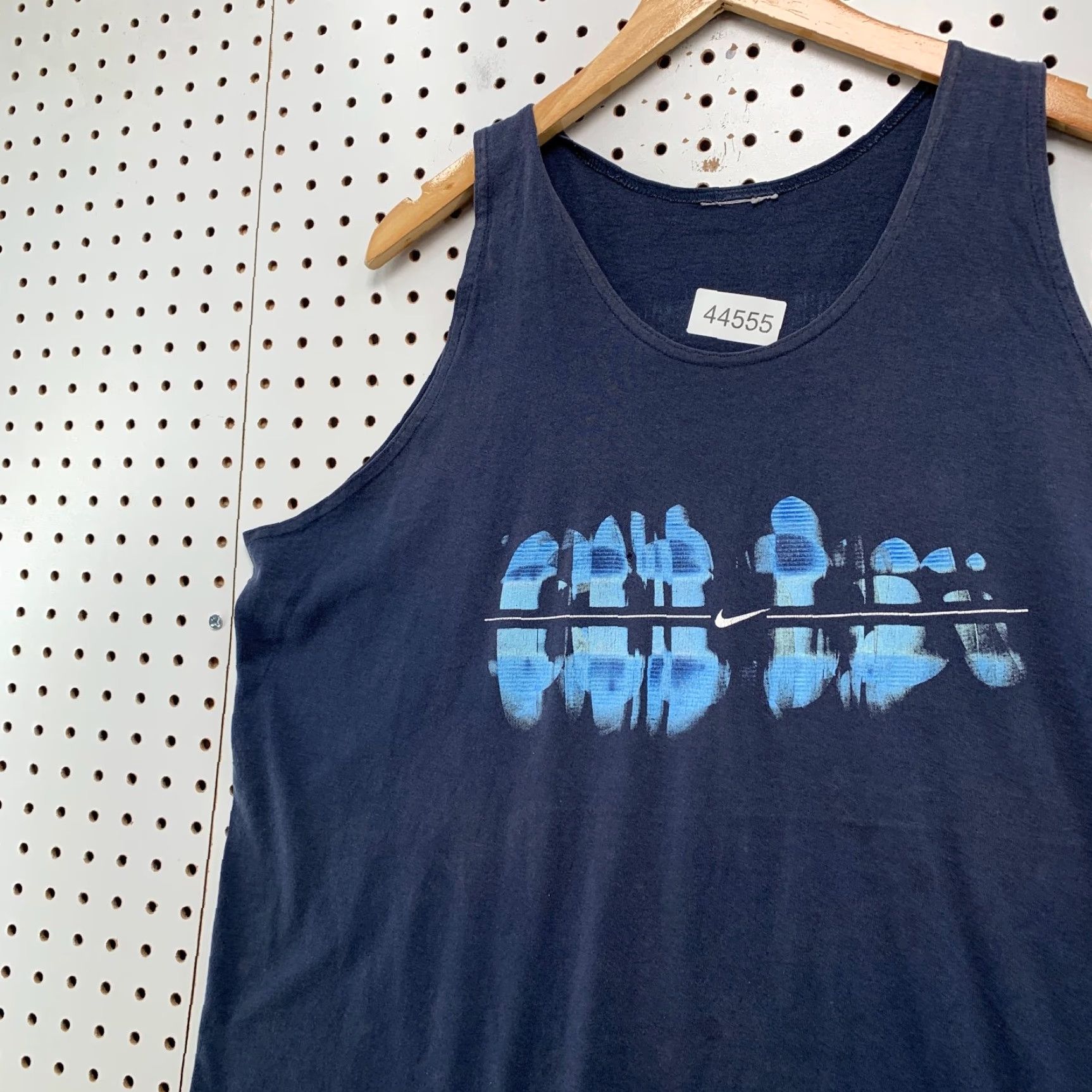 Nike VINTAGE Nike Center SwooshShirt Mens XL Tank Blue Surf Skate Sleeveless Shirt Mens XL Blue Nike Center Swoosh Sh Size US XL / EU 56 / 4 - 6 Thumbnail