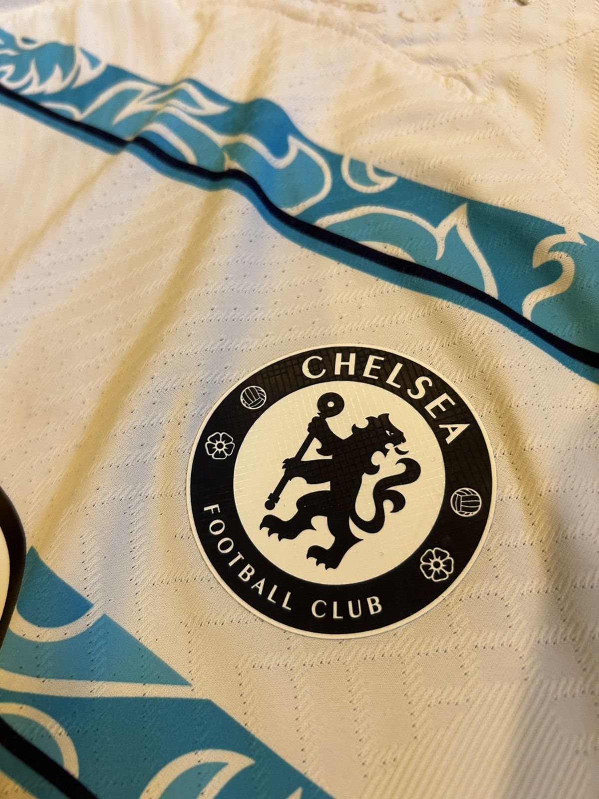 Nike 22/23 Chelsea Pulisic Away Shirt Size US L / EU 52-54 / 3 - 6 Thumbnail