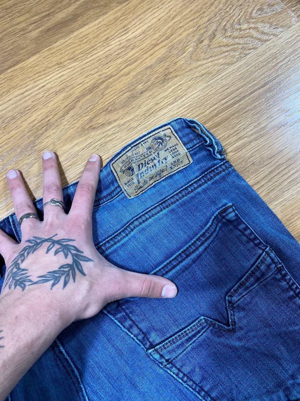 Diesel 90s Diesel distressed baggy jeans vintage japanese brand Size US 38 / EU 54 - 23 Thumbnail