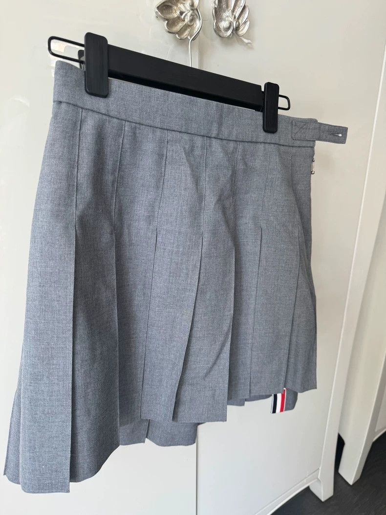 Thom Browne Thom Browne Wool striped pleated skirt Size 25" / US 0 / IT 36 - 1 Thumbnail