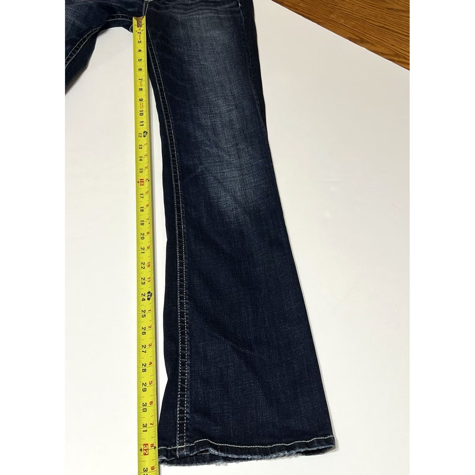 Vintage BKE Jeans Womens Slim Bootcut 26x32.5 26x33.5 Blue Whiskered Denim Stretch Zip 5-Pocket Buckle Bke Stella Modern Vintage No Size 26" / US 2 / IT 38 - 5 Thumbnail