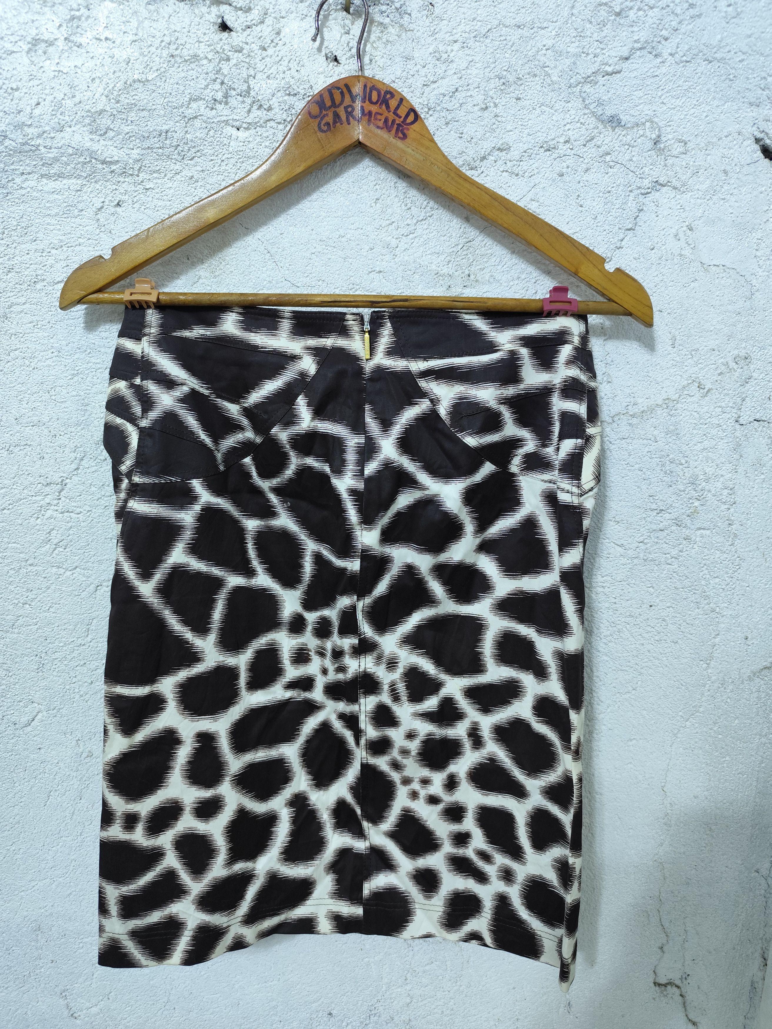 Roberto Cavalli SS 2007 Roberto Cavalli midi skirt Size 27" / US 4 / IT 40 - 8 Thumbnail