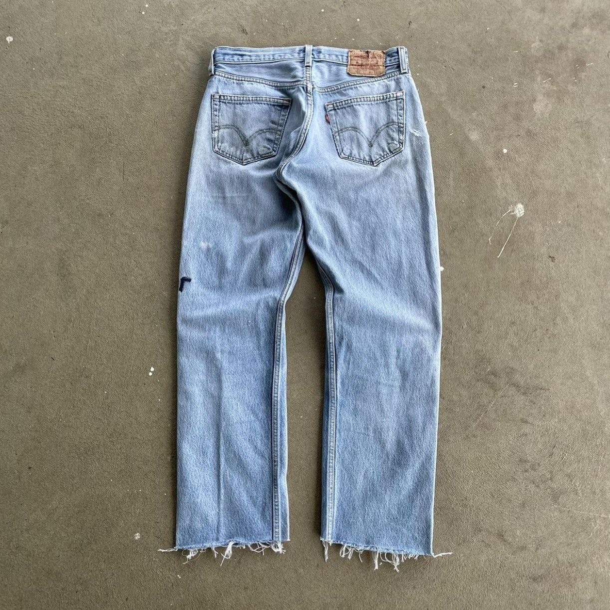 Levi's Vintage Clothing Vintage Repaired and Distressed Levi’s 501 Size US 33 - 2 Thumbnail