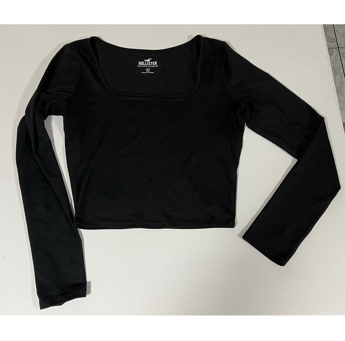 Hollister Hollister Black Square-Neck Long Sleeve Shirt Top Tee Size S Size S / US 4 / IT 40 - 2 Thumbnail