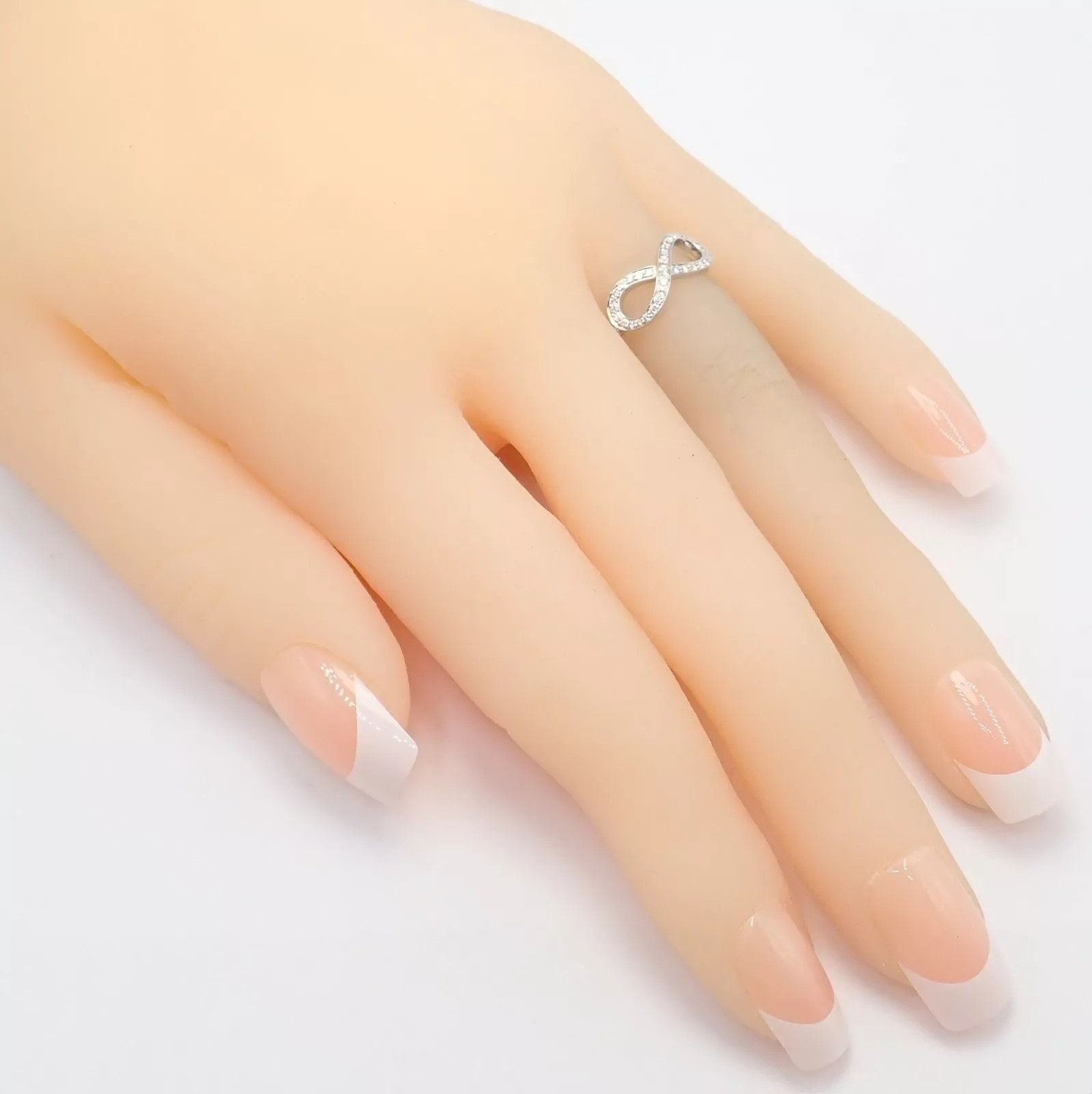 Tiffany & Co. Tiffany & Co Platinum 0.12ct Diamond Ring sz 6.5 Size ONE SIZE - 5 Thumbnail