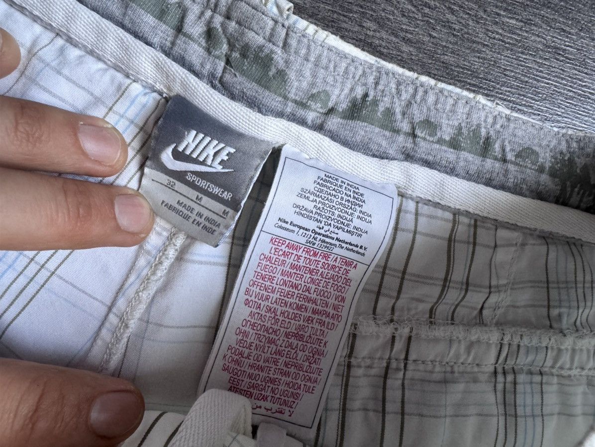 Nike × Vintage 00s Vintage Nike Shorts Check Avantgarde Size US 32 / EU 48 - 4 Thumbnail
