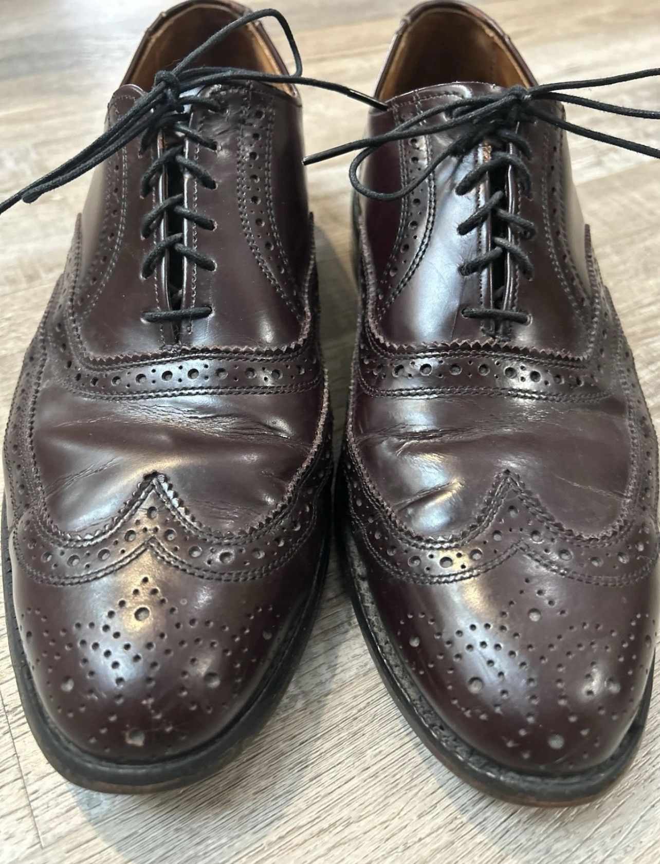 Allen Edmonds Allen Edmonds Lloyd Leather Wingtip Oxfords Burgundy Size 9 Size US 9 / EU 42 - 2 Thumbnail