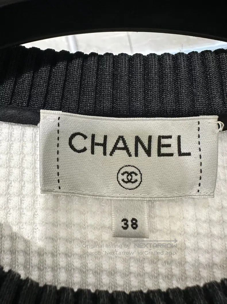 Chanel Chanel 21c black and white short sleeves Size XS / US 0-2 / IT 36-38 - 6 Thumbnail