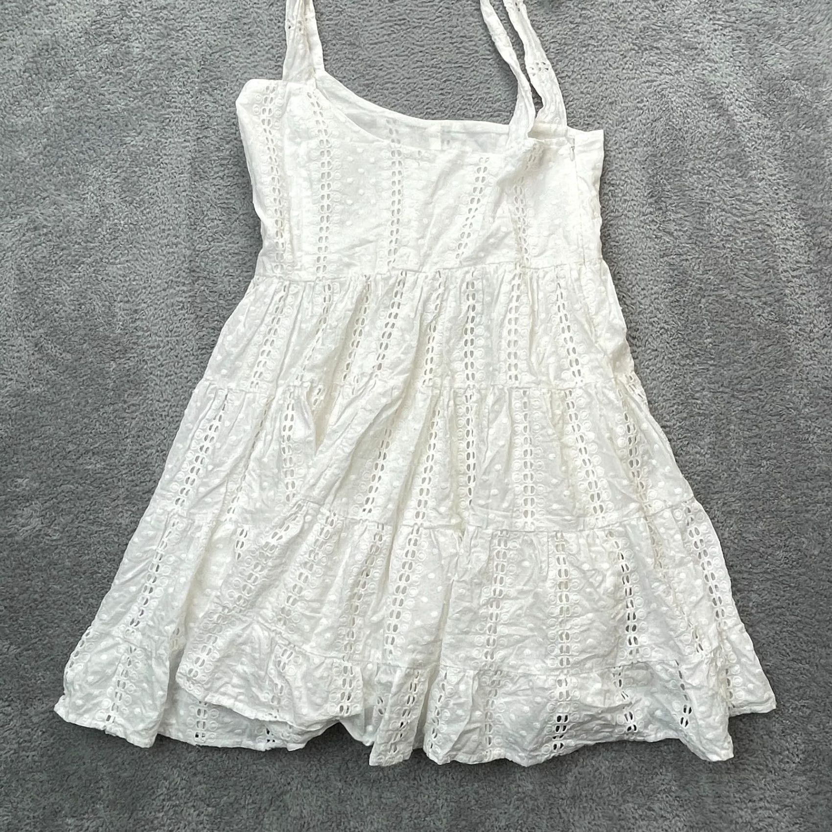 Vintage Mille Resort And Travel Dress Womens Medium White Mini Lined Halter Strap Eyelet Midi? Short Size M / US 6-8 / IT 42-44 - 5 Thumbnail