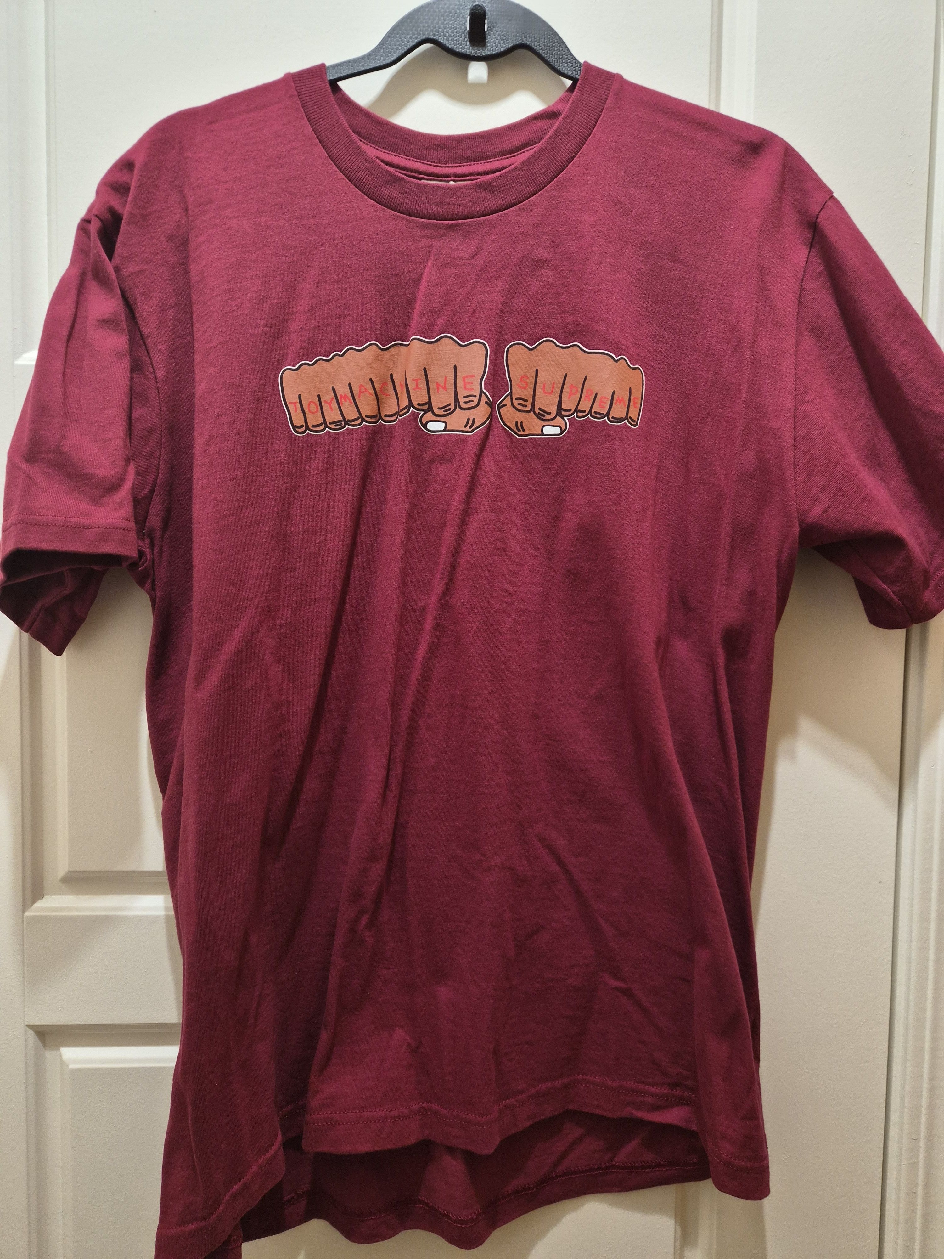 Supreme × Toy Machine Supreme x Toy Machine Fist Tee Size US M / EU 48-50 / 2 - 1 Thumbnail