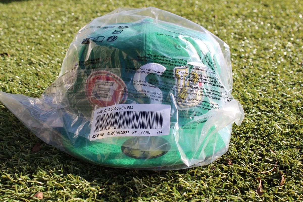 Supreme Supreme Mascot New Era Size ONE SIZE - 1 Thumbnail