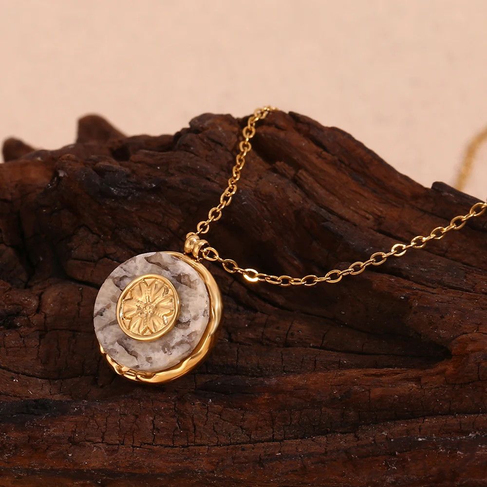 Jewelry × Vintage Natural Marble Sun Pattern Round Pendant Necklace Size ONE SIZE - 5 Thumbnail