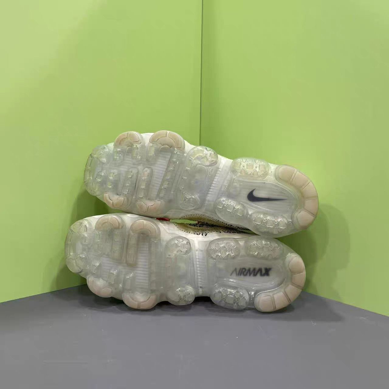 Nike OFF-WHITE × Nike VP Vapormax White Size US 9.5 / EU 42-43 - 9 Thumbnail