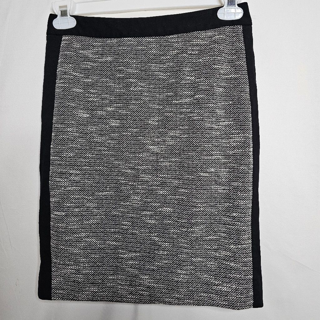 Nanette Lepore NWOT Nanette Lepore blazer skirt suit set black white sz 4 Size S / US 4 / IT 40 - 4 Thumbnail