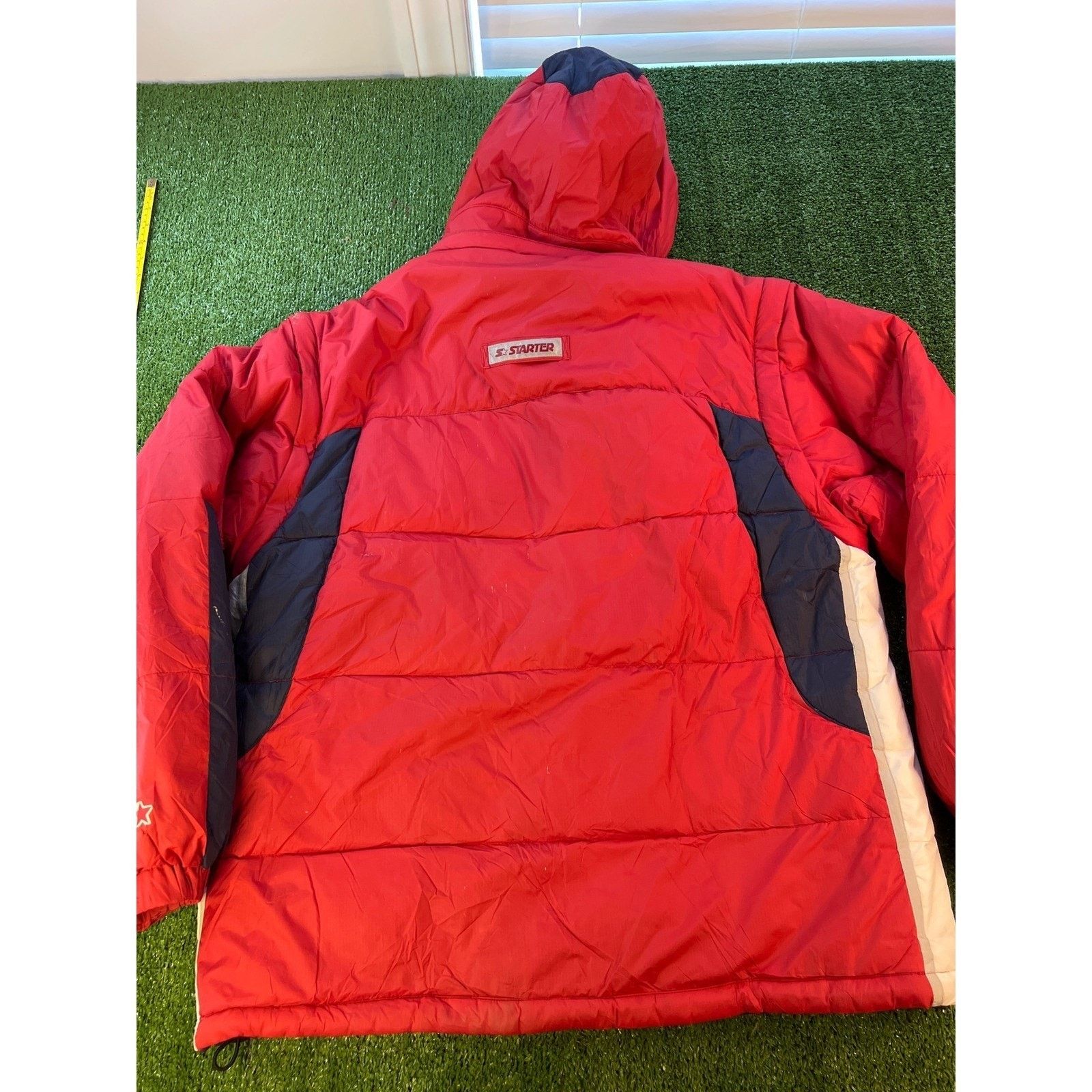 Starter Starter Vintage Puffer Jacket Buffalo Bills NFL Mens XL Size US XL / EU 56 / 4 - 7 Thumbnail