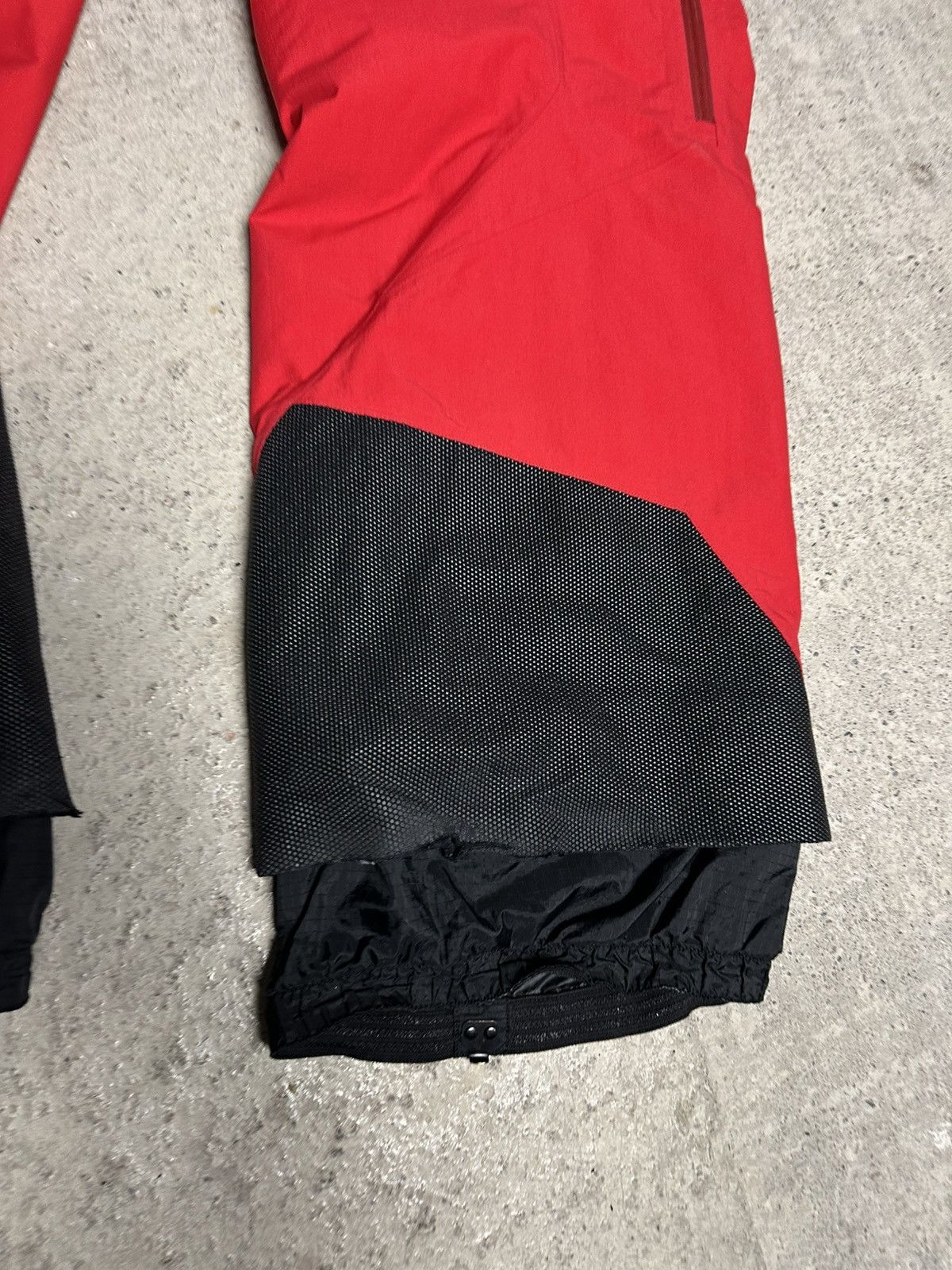 Arc'teryx Arcteryx x Atomic Suit Vintage size - XL gore tex pro Size 44L - 22 Thumbnail