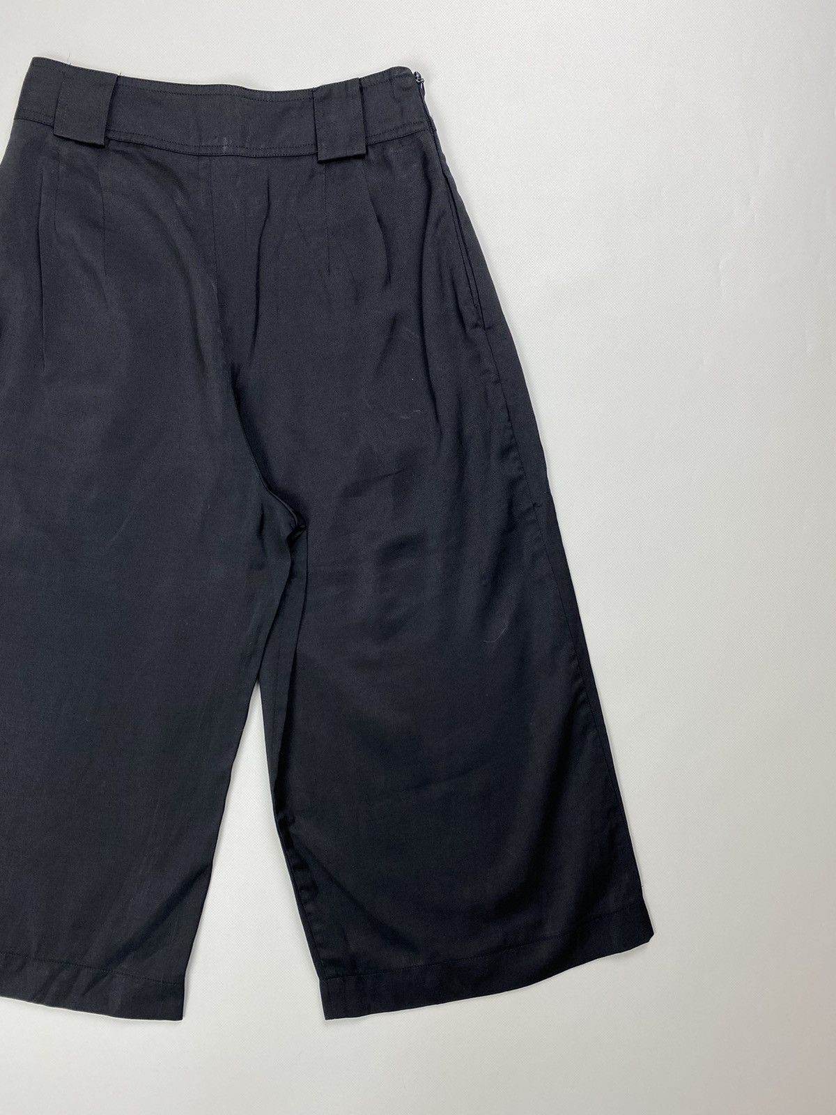 Helmut Lang Helmut Lang ladies wide leg cropped pants trousers Size 26" / US 2 / IT 38 - 18 Thumbnail