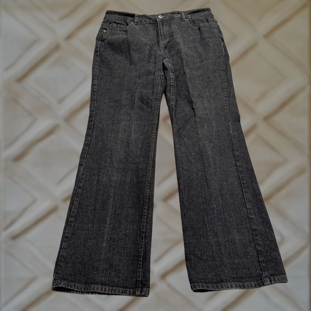 Coldwater Creek Coldwater Creek Black Denim Jeans Womens 16 High Rise Straight Leg 5-Pocket 31.5 in Inseam Cotton 35 in Waist Regular Fit Size 38" / US 16 / IT 52 - 1 Thumbnail