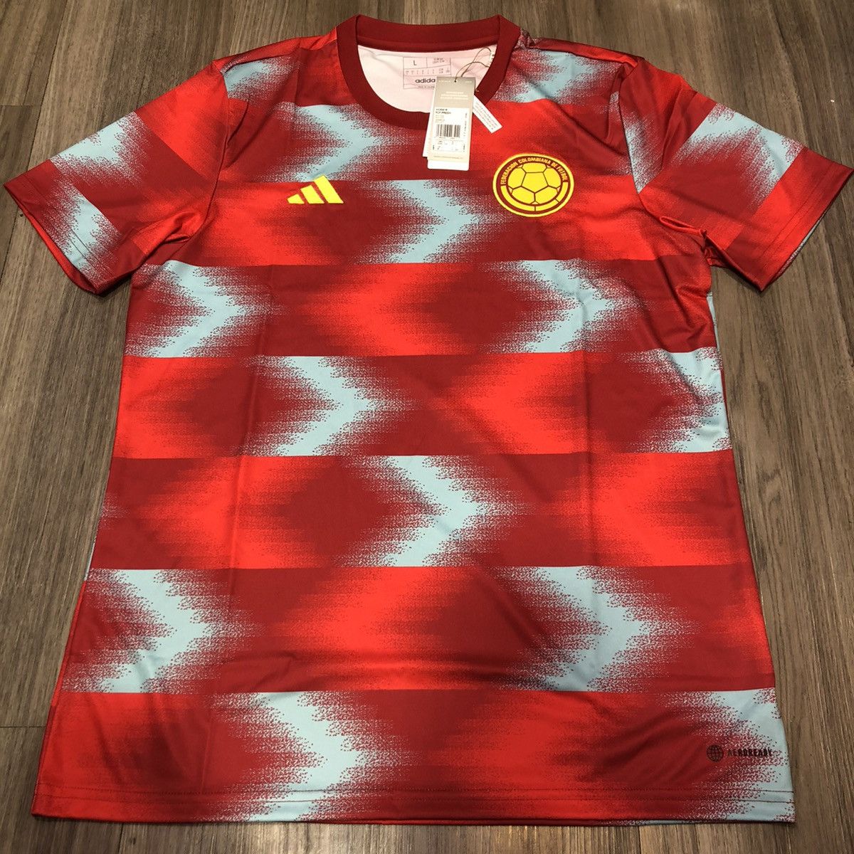 Colombia 22/23 training jersey (bnwt)