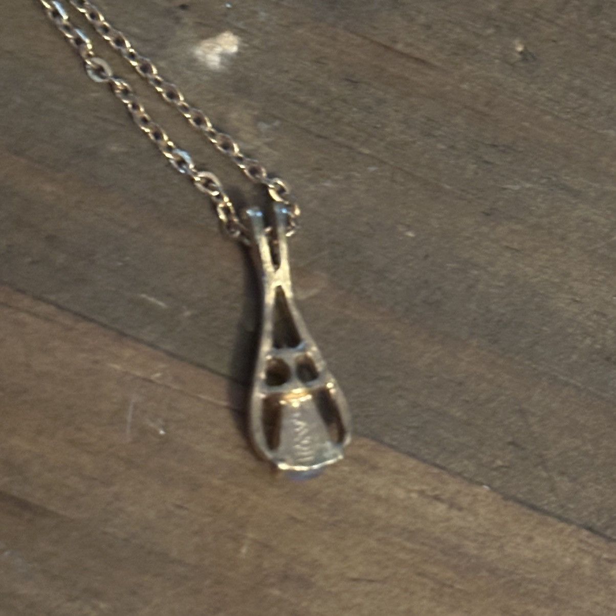 Other × Vintage Vintage Avon Fireglow teardrop pendant necklace Size ONE SIZE - 4 Thumbnail