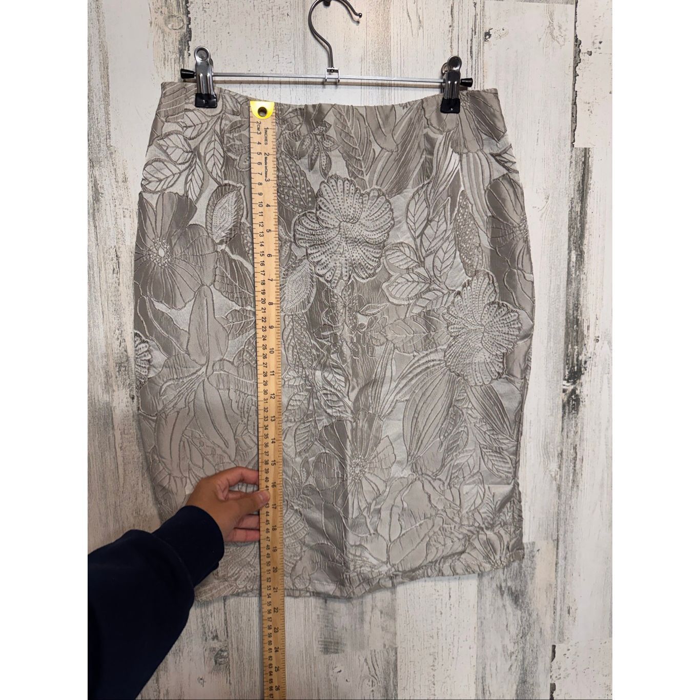 Other Frascara Silk Blend Floral Jacquard Pencil Skirt Beige Size Size 27" / US 4 / IT 40 - 4 Thumbnail