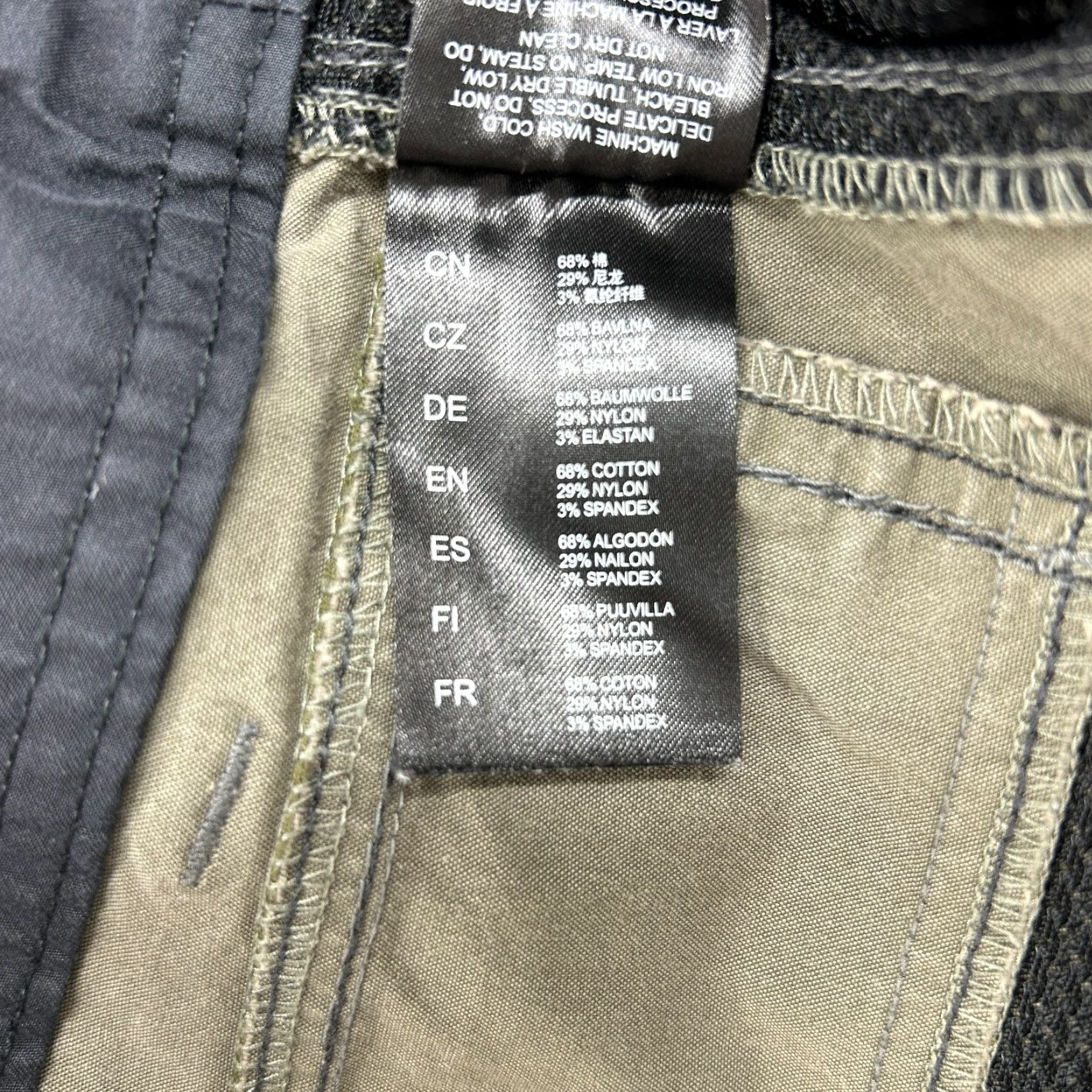 Vintage Kuhl Shorts Mens 36 Green Cargo Pockets Cotton Nylon Canvas Vintage Patina Dye Canvas Cargo Outdoor Relaxed 10in Inseam Mens Regular Pocket Logo Size US 36 / EU 52 - 5 Thumbnail
