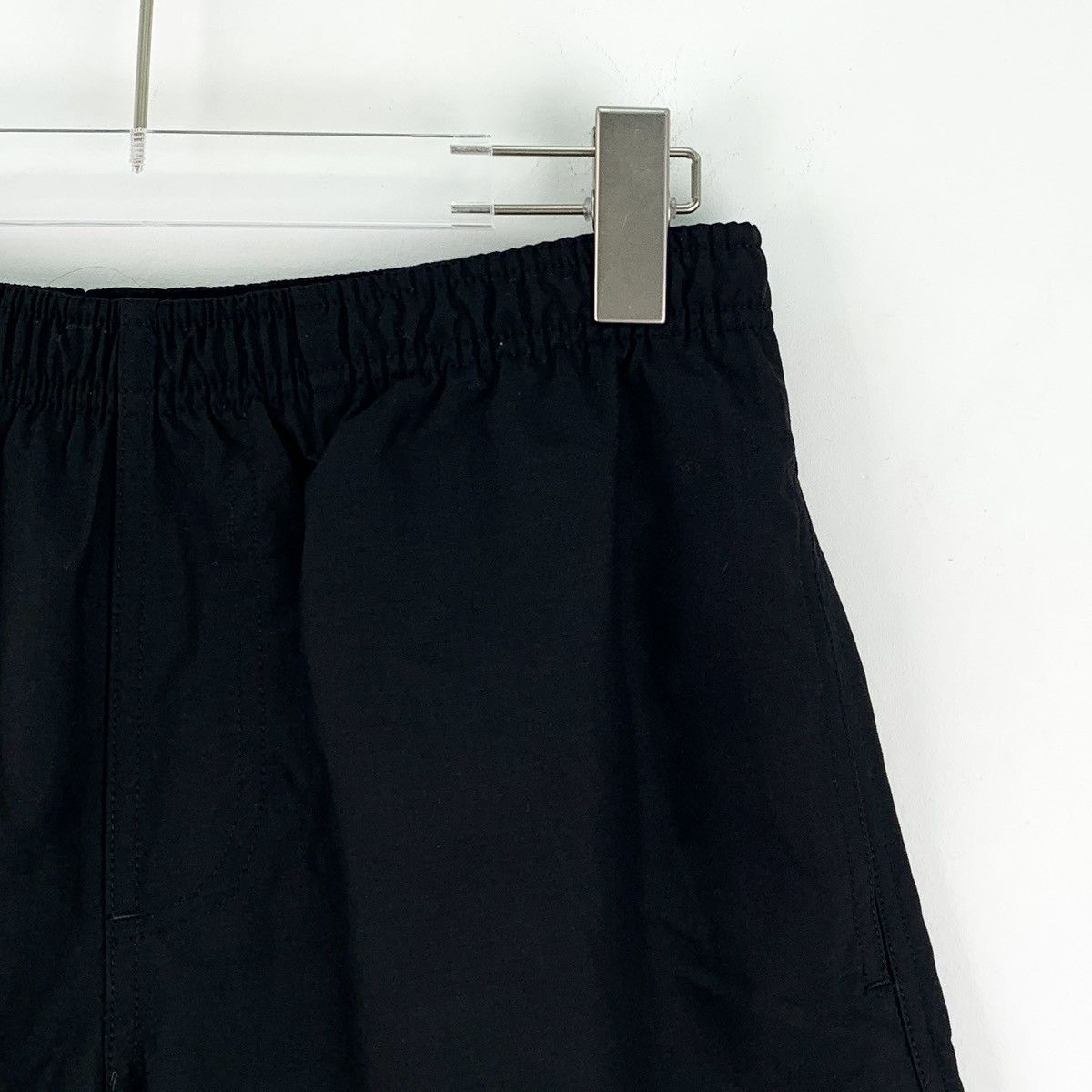 Givenchy Givenchy Black Logo Letter Print Casual Shorts K26WX Size US 30 / EU 46 - 3 Thumbnail