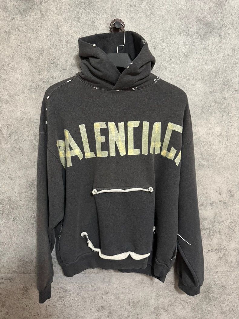 Balenciaga Balenciaga New duct tape logo hoodie jacket Size US XXS / EU 40 - 1 Thumbnail