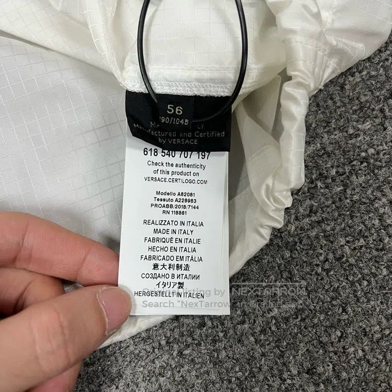 Versace Versace White ripstop plaid hooded jacket Size XL / US 12-14 / IT 48-50 - 7 Thumbnail