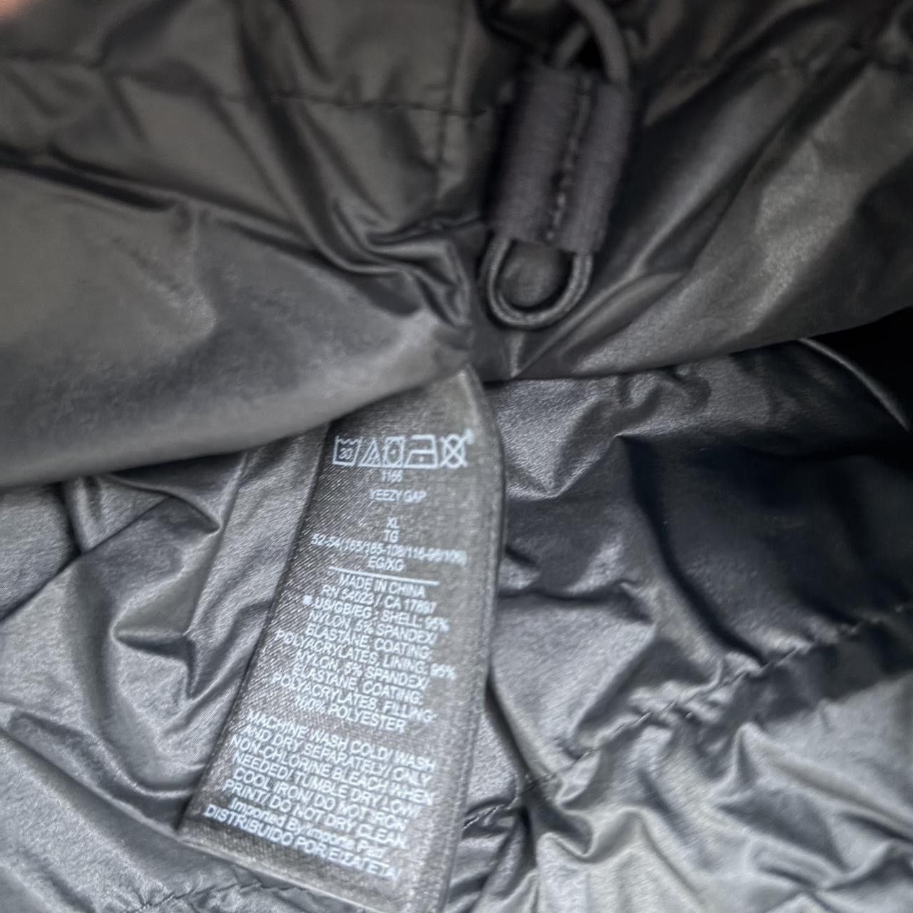 Balenciaga × Gap × Yeezy Yeezy Gap Mock Neck Puffer Size US L / EU 52-54 / 3 - 4 Thumbnail