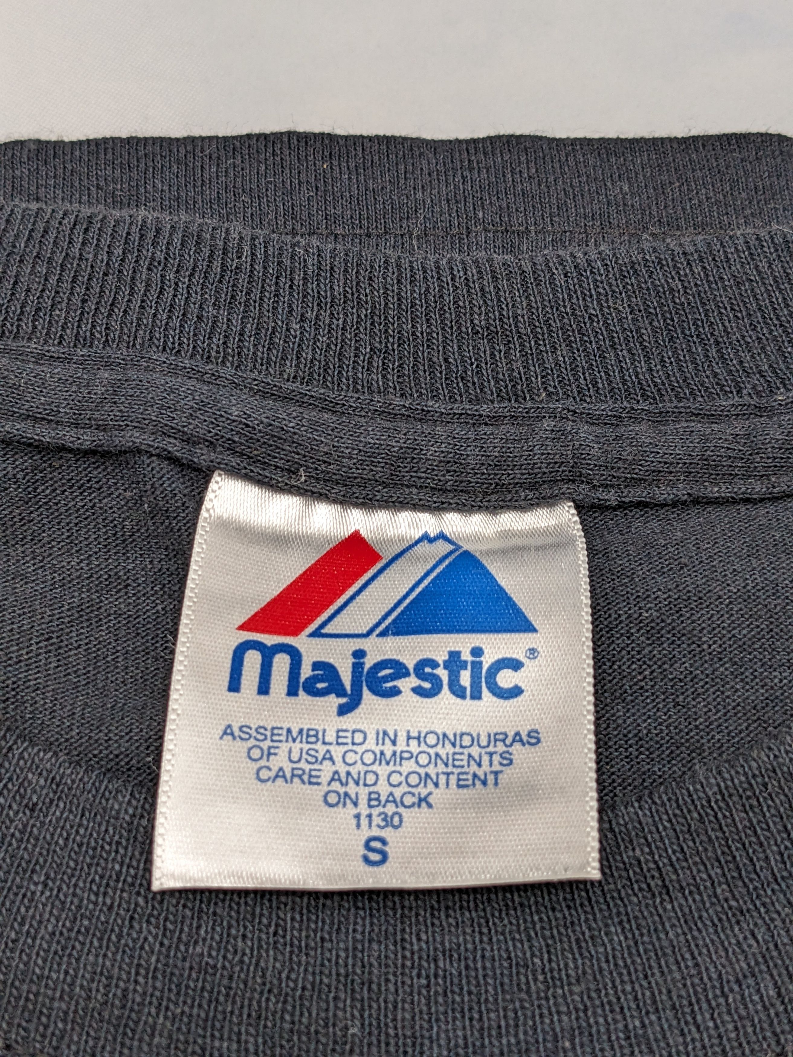 MLB VINTAGE Y2K MAJESTIC BOSTON RED SOX MLB LOGO TSHIRT Size US S / EU 44-46 / 1 - 11 Thumbnail