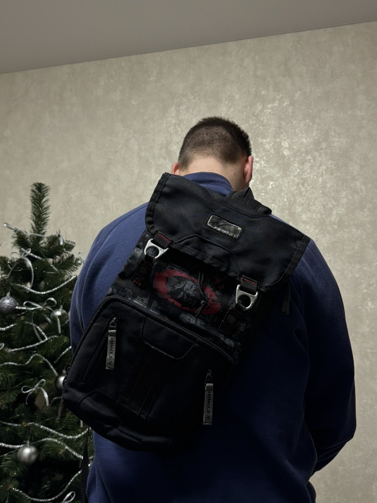 Oakley Vintage Rare Oakley sling crossbody bag backpack Size ONE SIZE - 2 Thumbnail