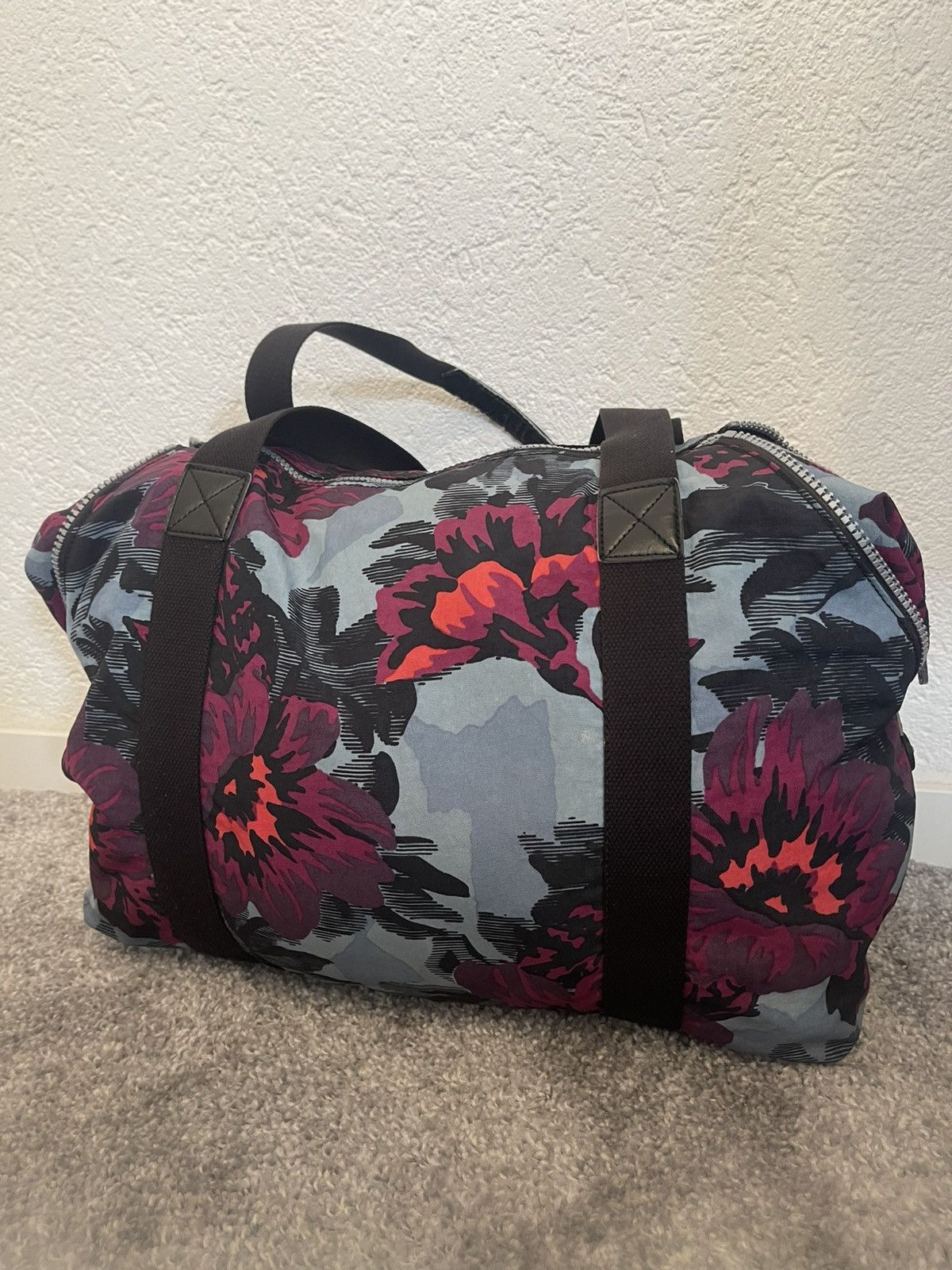 Japanese Brand KIPLING VINTAGE AVANT GARDE Y2K FLOWERS MONKEY BIG BAG Size ONE SIZE - 2 Thumbnail