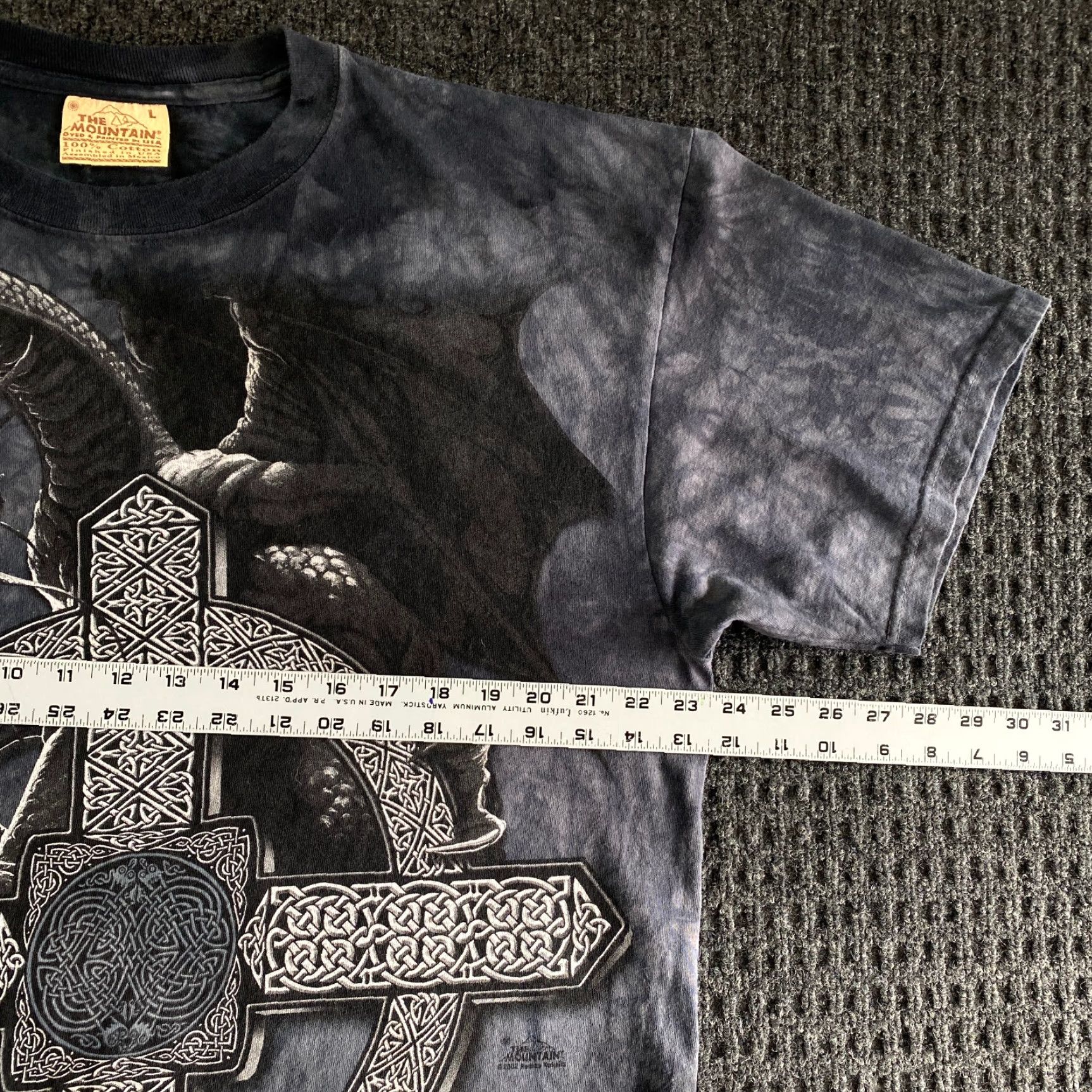 The Mountain VINTAGE The Mountain Tie Dye T Shirt Dragon Cross Fantasy Black Gray L 90s y2k Shirt Adult Unisex Gray Dragon 90s Hippie Retro USA Shirt Size US L / EU 52-54 / 3 - 6 Thumbnail