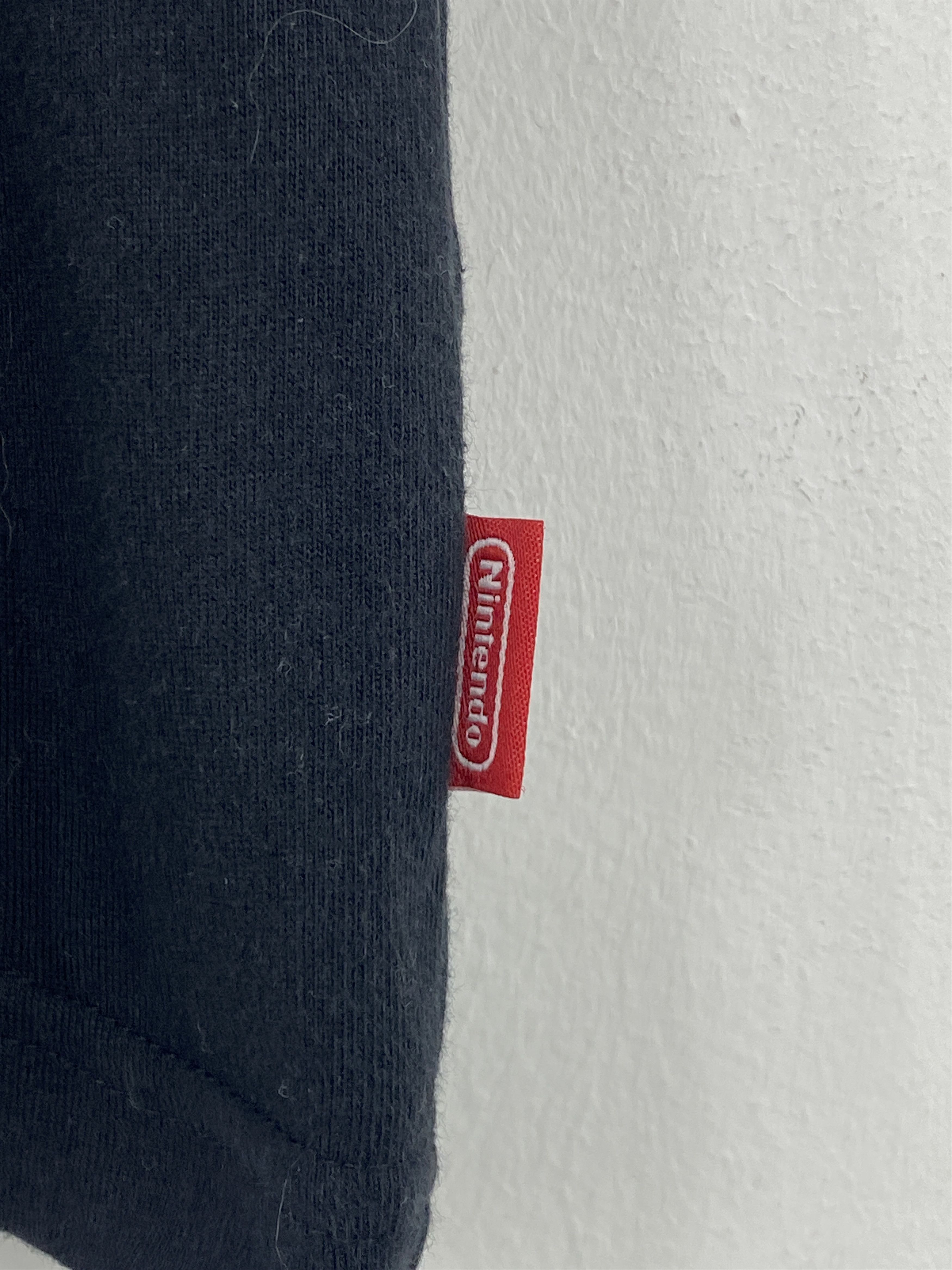 Uniqlo Vintage Uniqlo UTGP Nintendo Pokemon Pikachu Tee TA0509 Size US M / EU 48-50 / 2 - 7 Thumbnail