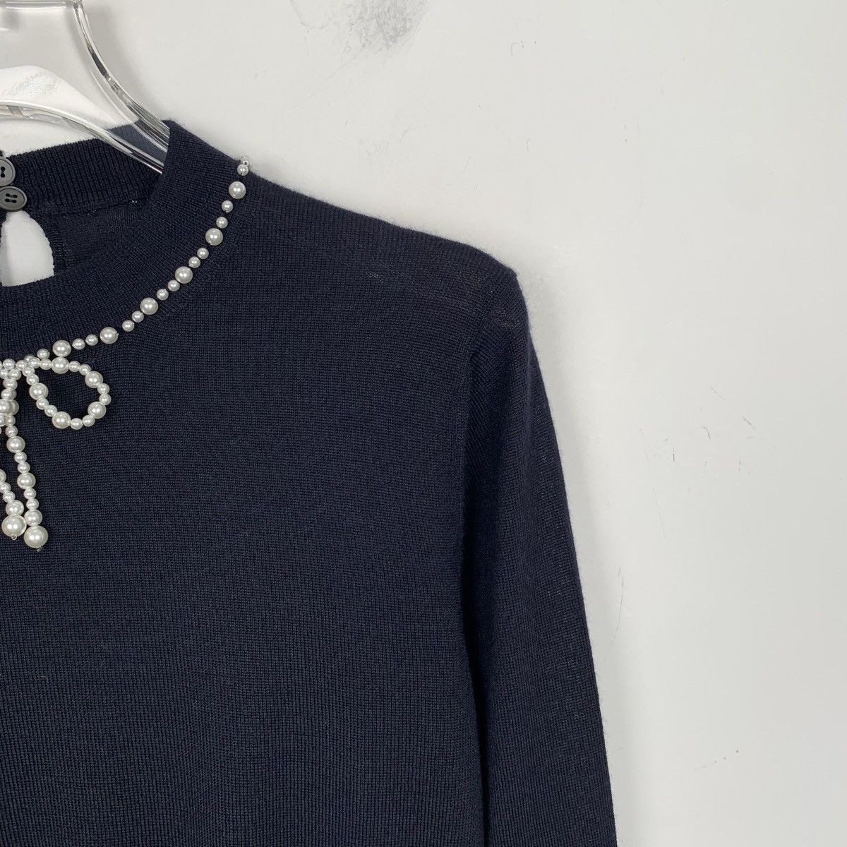 Miu Miu MiuMiu Black Pearl Bow Cashmere Long Sleeve Knit Top K26WX Size XS / US 0-2 / IT 36-38 - 3 Thumbnail
