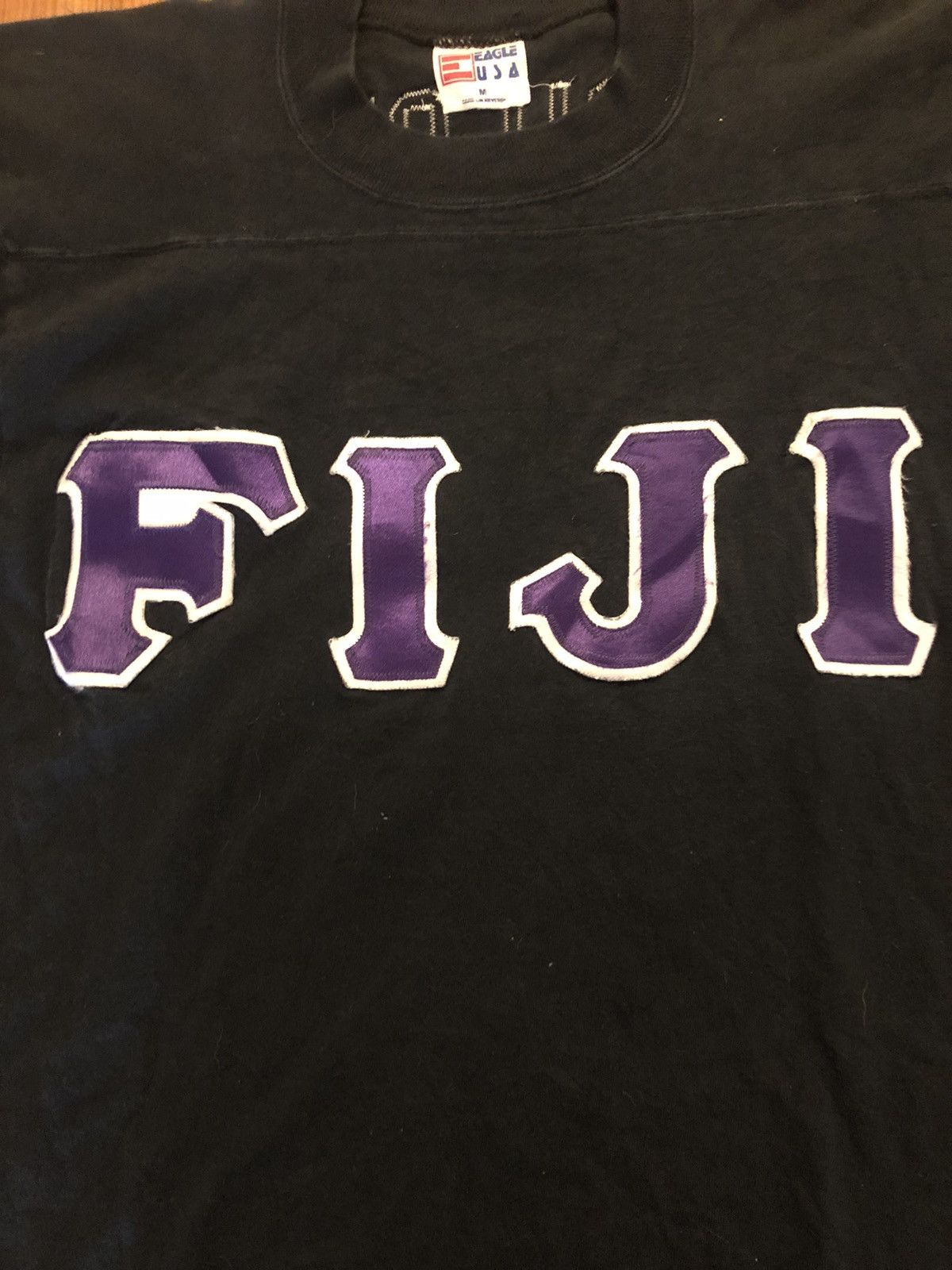 Vintage Vintage 90s Fiji Fraternity T Shirt S/M Size US M / EU 48-50 / 2 - 2 Thumbnail