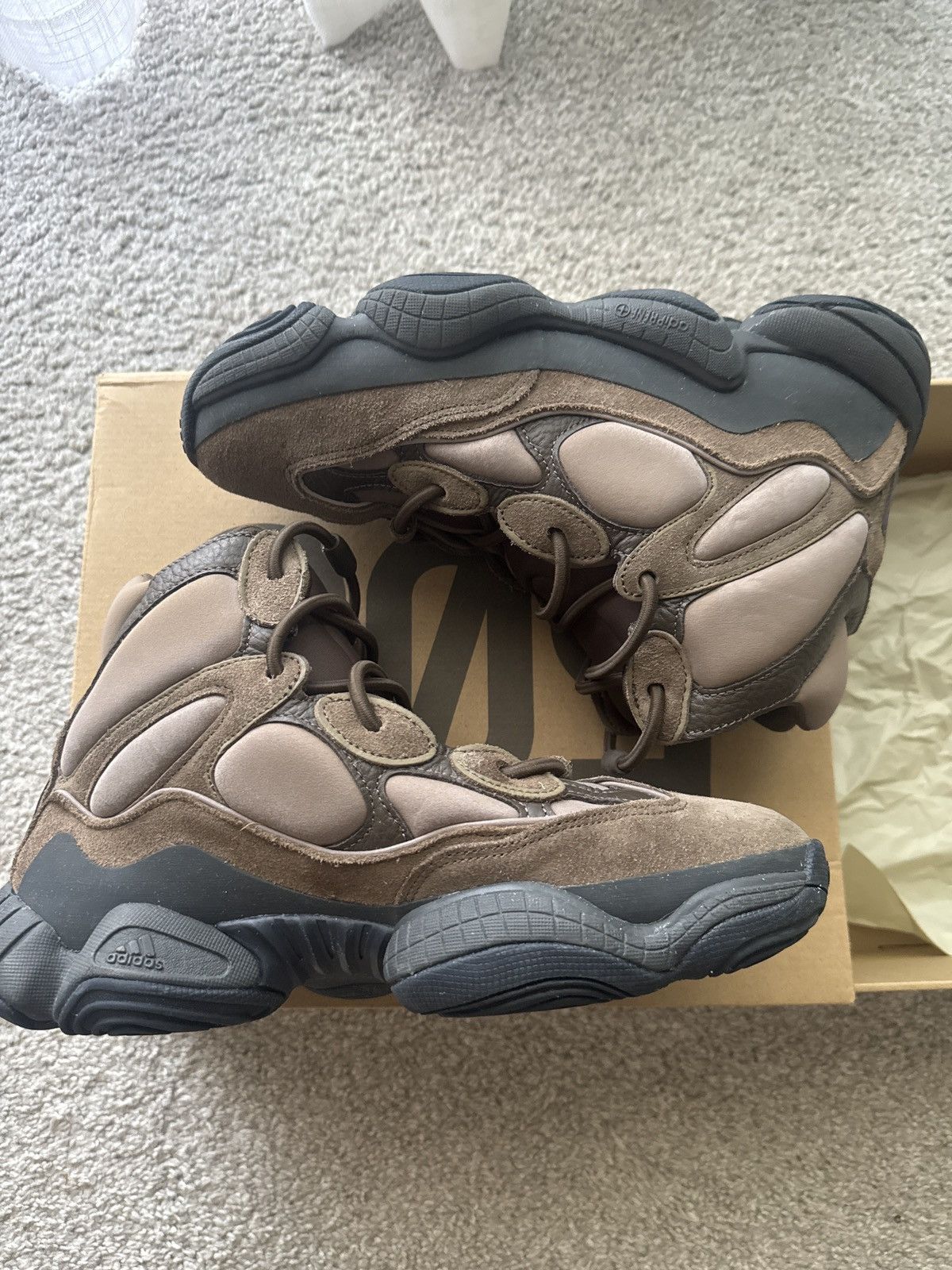 Yeezy Yeezy 500 High taupe/black size 9M Size US 9 / EU 42 - 3 Thumbnail