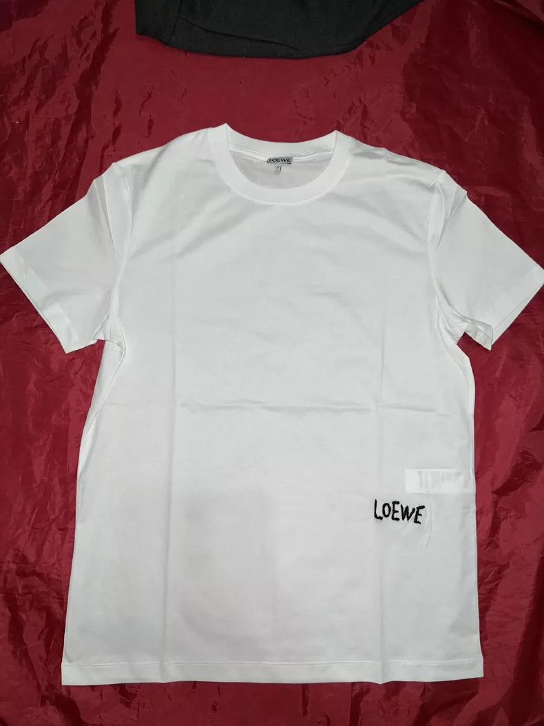 Loewe LOEWE White short sleeves with embroidery logo Size US M / EU 48-50 / 2 - 1 Thumbnail