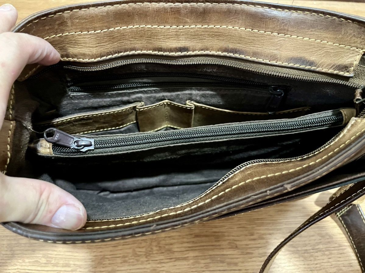 Genuine Leather JLP Melbourne Leather Sling Bag Shoulder Bag Size ONE SIZE - 11 Thumbnail