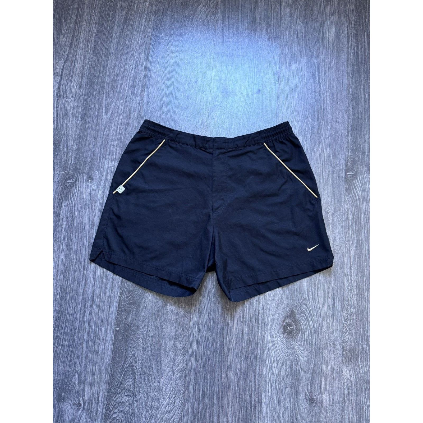 Nike Vintage Y2K Nylon Nike Court Shorts Size US 32 / EU 48 - 1 Thumbnail