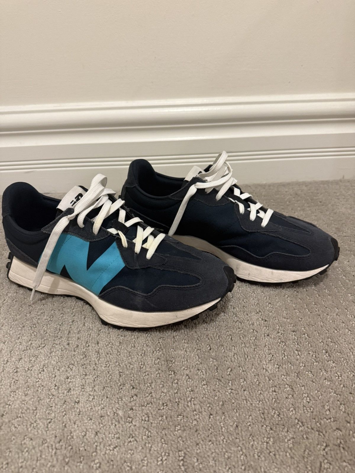 New Balance New Balance 327 Navy Size 10 Size US 10 / EU 43 - 1 Thumbnail