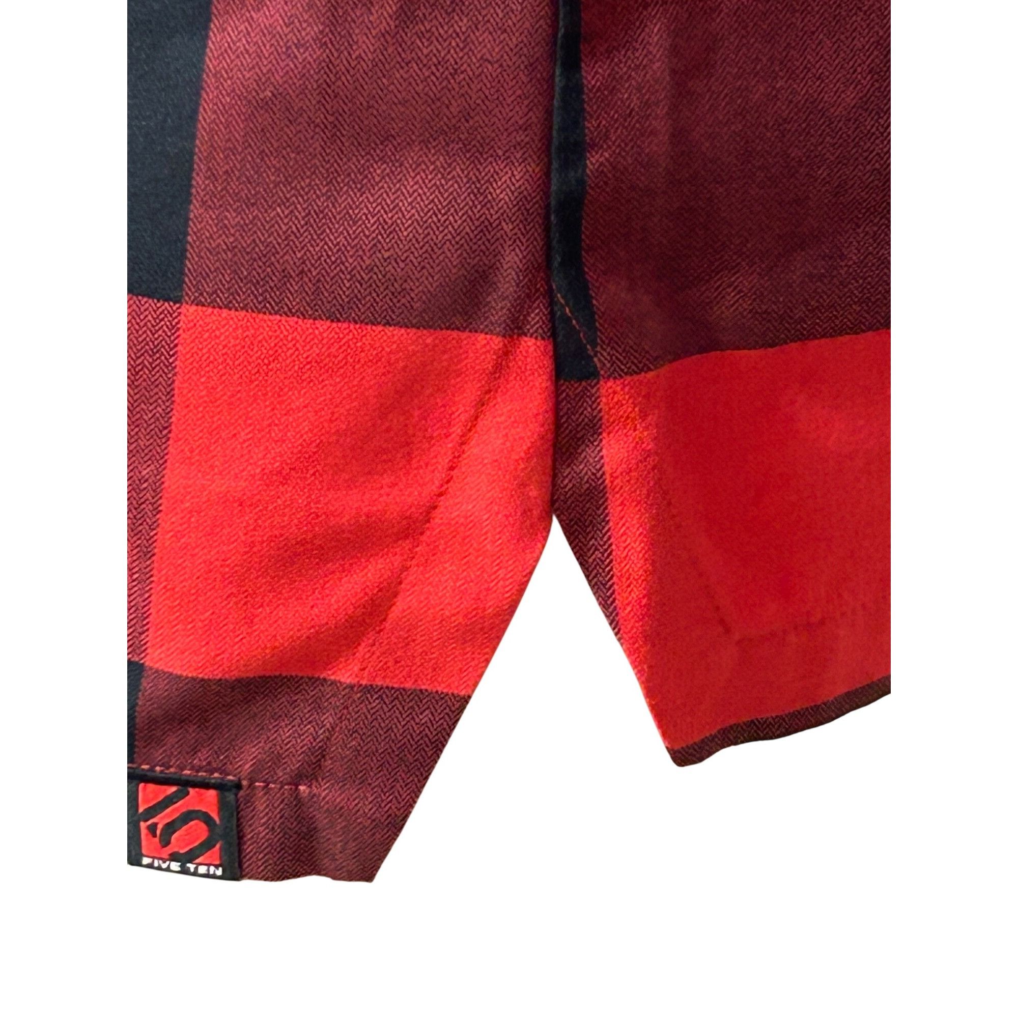 Adidas Adidas Men’s Hiking Flannel Shirt Checkered M Red Maroon Bla Size US M / EU 48-50 / 2 - 17 Thumbnail