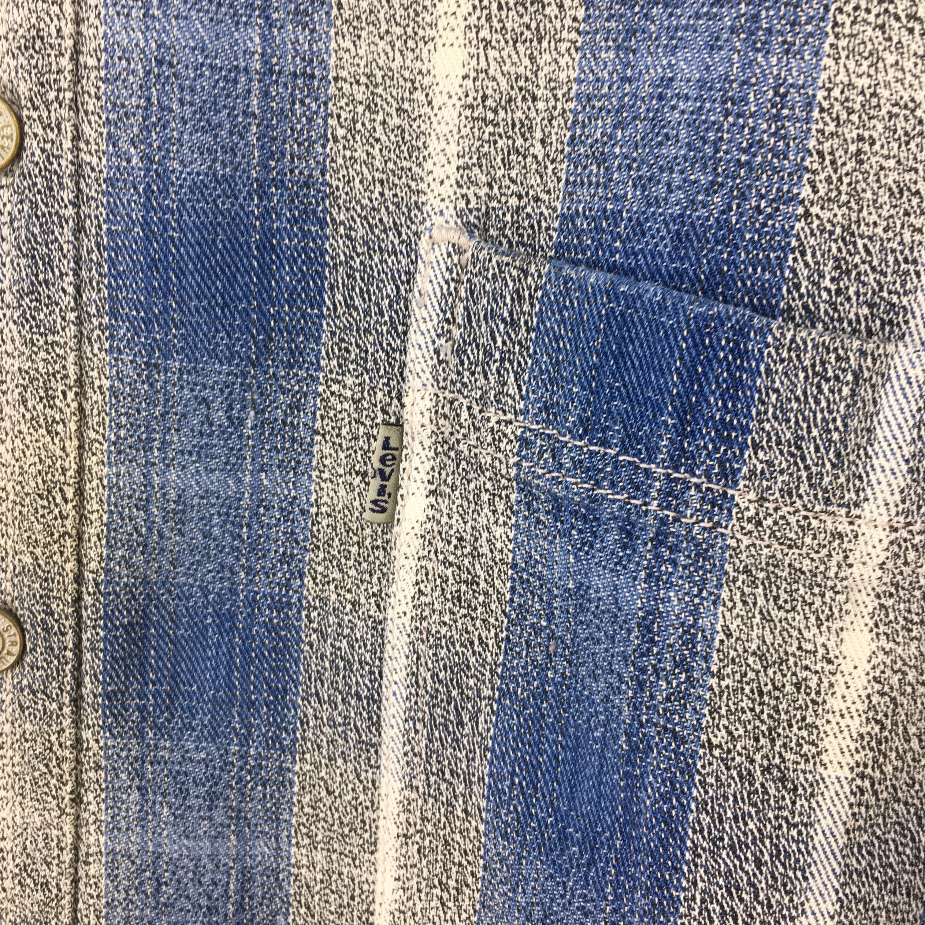 Levi's Vintage 90s Levis Strauss Checkered Flannel Shirt XLarge Size US XL / EU 56 / 4 - 4 Thumbnail
