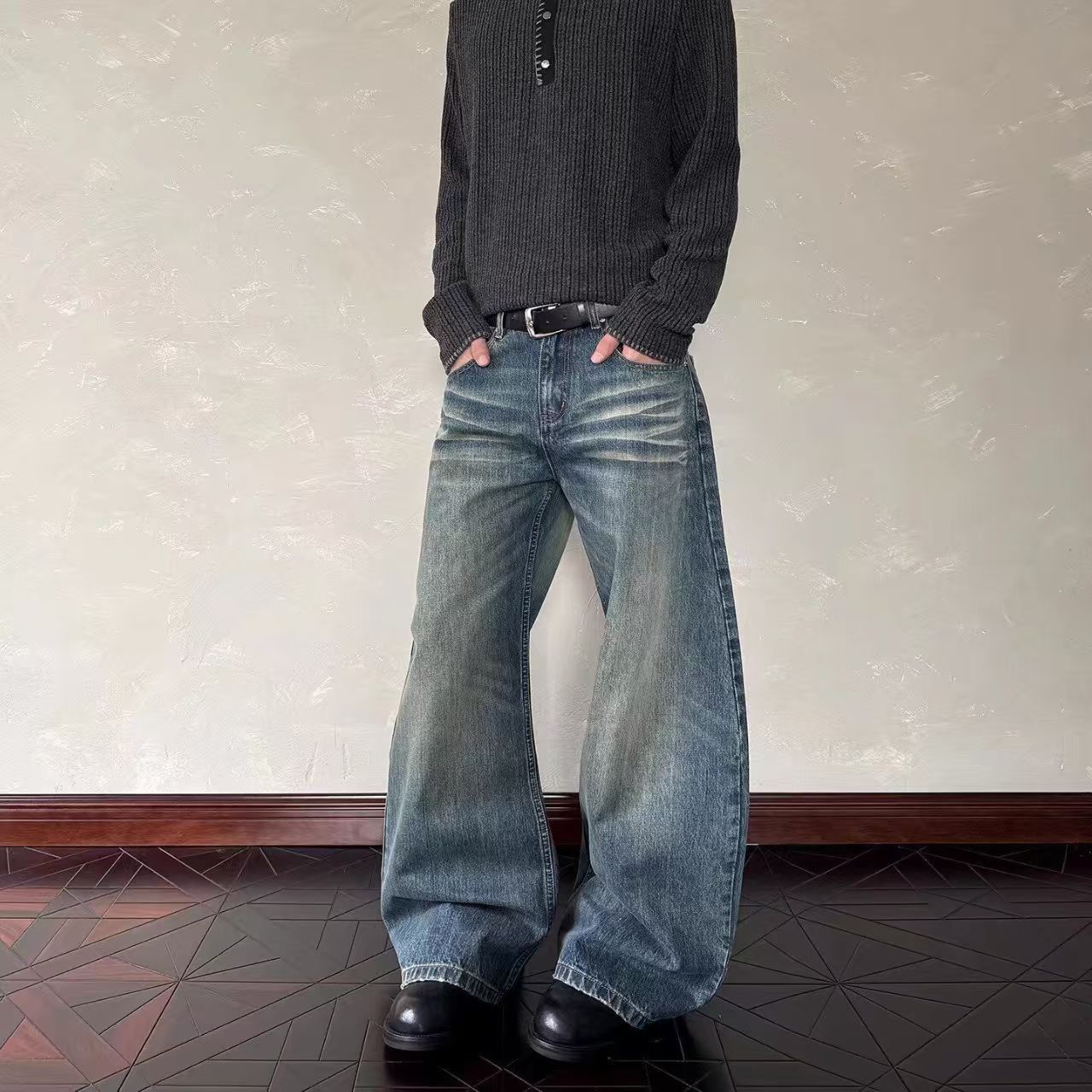 Vintage Blue Washed Vintage Flared Jeans with Whiskering Size US 32 / EU 48 - 3 Thumbnail