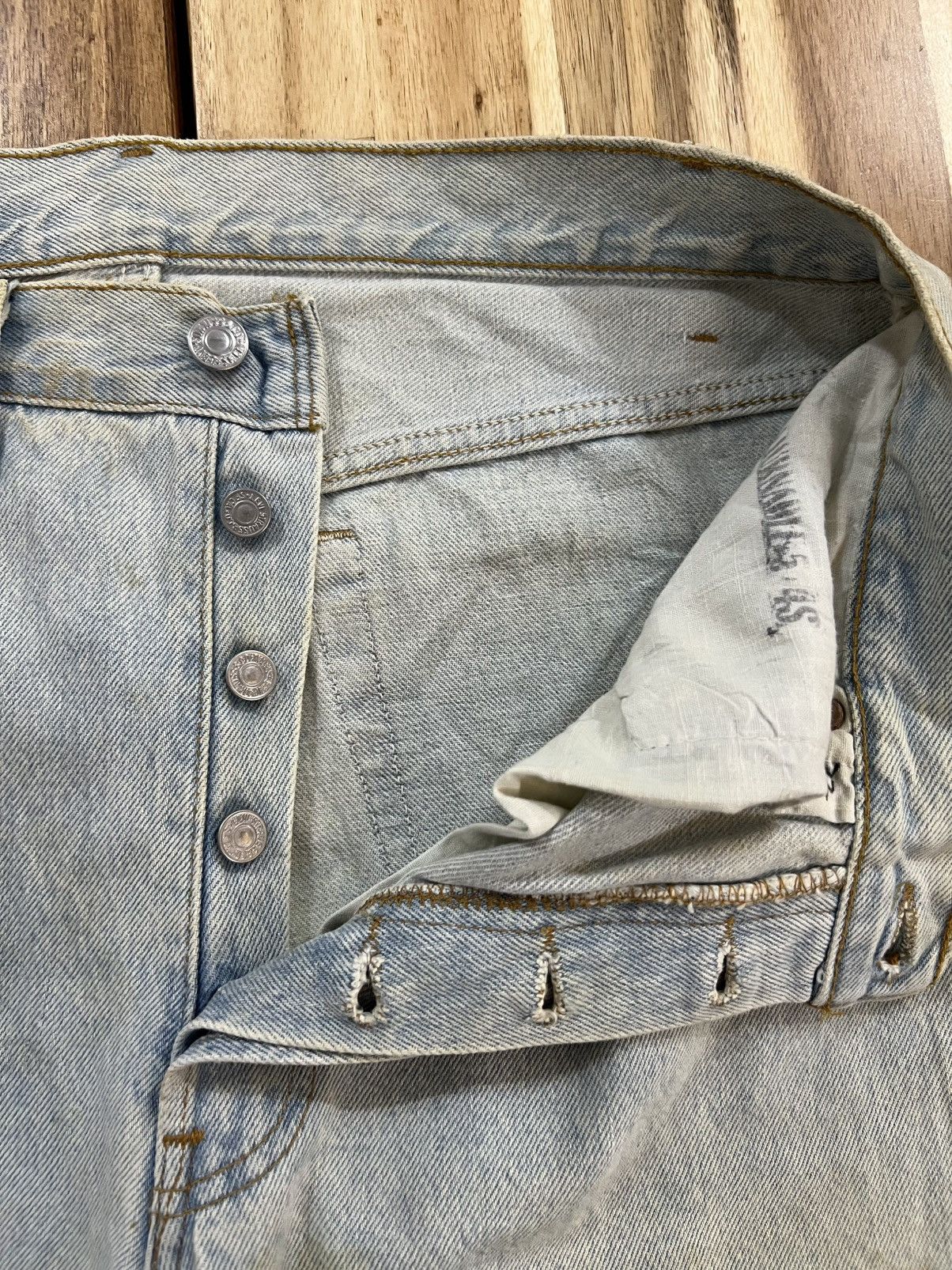 Vintage Vintage 90’s Trashed Levis 501 Non Selvedge Button 501 Denim Size US 32 / EU 48 - 8 Thumbnail