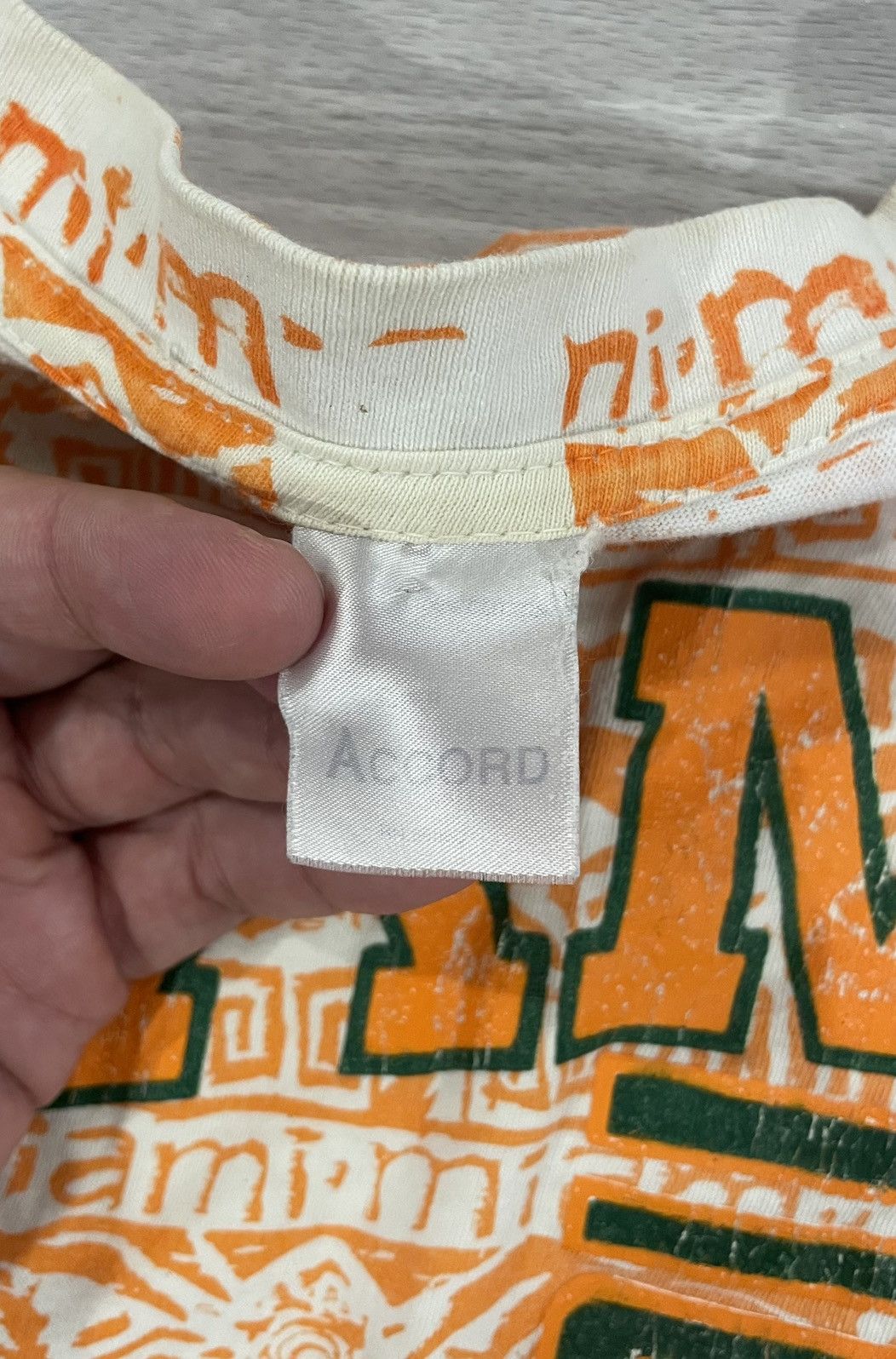 Vintage Vintage Miami Hurricanes AOP Single Stitch Shirt Mens 2XL Size US XXL / EU 58 / 5 - 4 Thumbnail