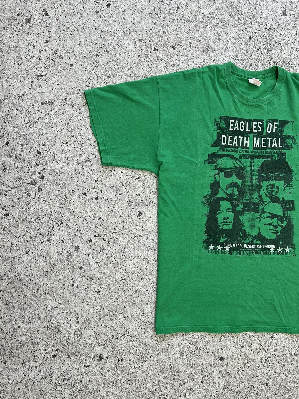 Band Tees × Vintage Vintage Eagles Of Death Metal Tour 2012 Rock Band T-Shirt Size US XL / EU 56 / 4 - 4 Thumbnail