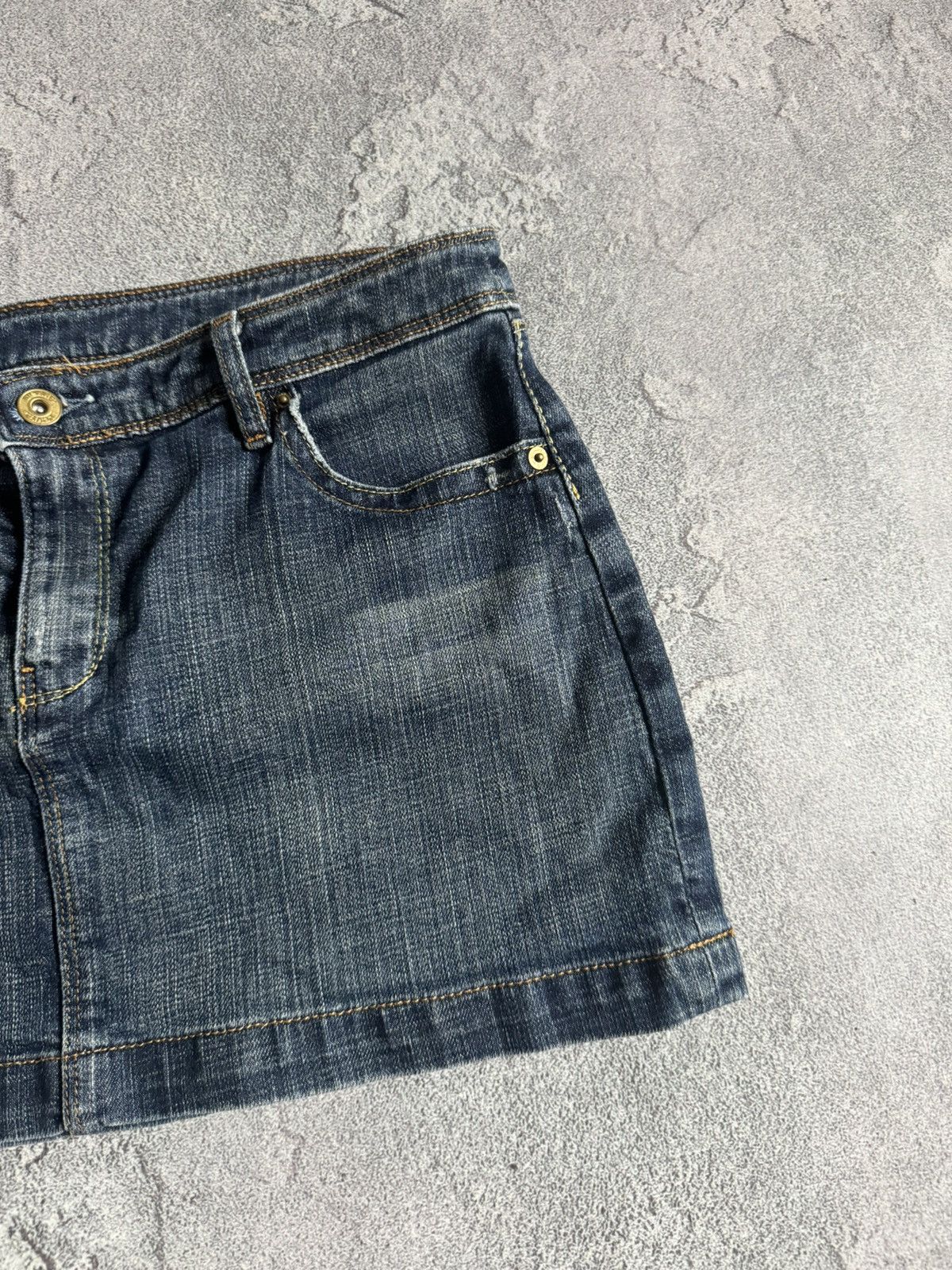 Levi's Levis Levi’s vintage denim y2k mini skirt punk opium Size 27" / US 4 / IT 40 - 5 Thumbnail