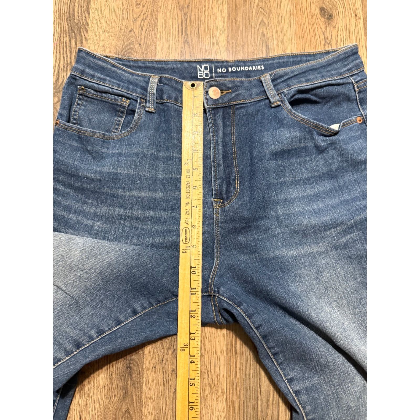 Vintage No Boundaries Jeans Women's 13 Blue Denim Skinny High Rise Pockets 5-Pocket Regular Rise Jeans Women's Size 34" / US 12 / IT 48 - 7 Thumbnail